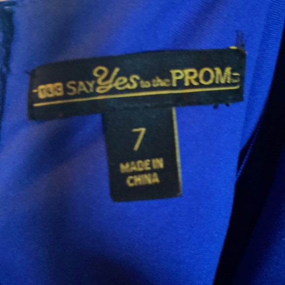 Gorgeous blue prom dress with rose gold accents. - Picture 2 of 2